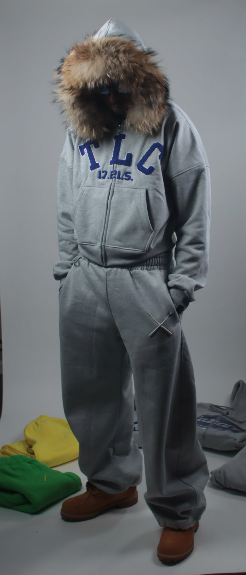 “UNIVERSITY” HOODIE