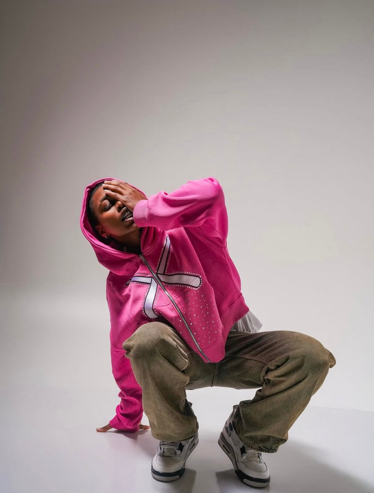 “DIAMONDS DANCE” HOODIE - PERSIAN PINK